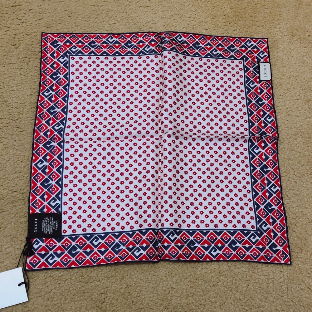 Gucci pocket square - Picture 2 of 6